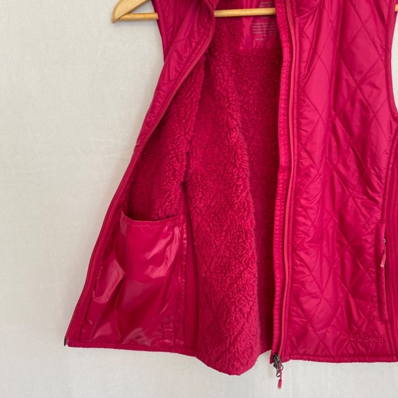 L.L. Bean Quilted Fleece Lined Magenta Pink Vest Size Medium Petite - Picture 4 of 8